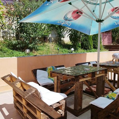 Green, Quiet And Beautiful 1 Apartment Kavarna Bagian luar foto