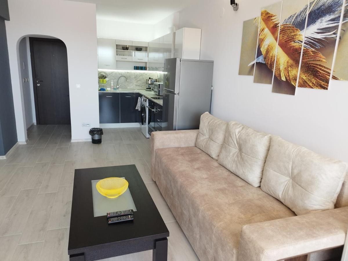 Green, Quiet And Beautiful 1 Apartment Kavarna Bagian luar foto