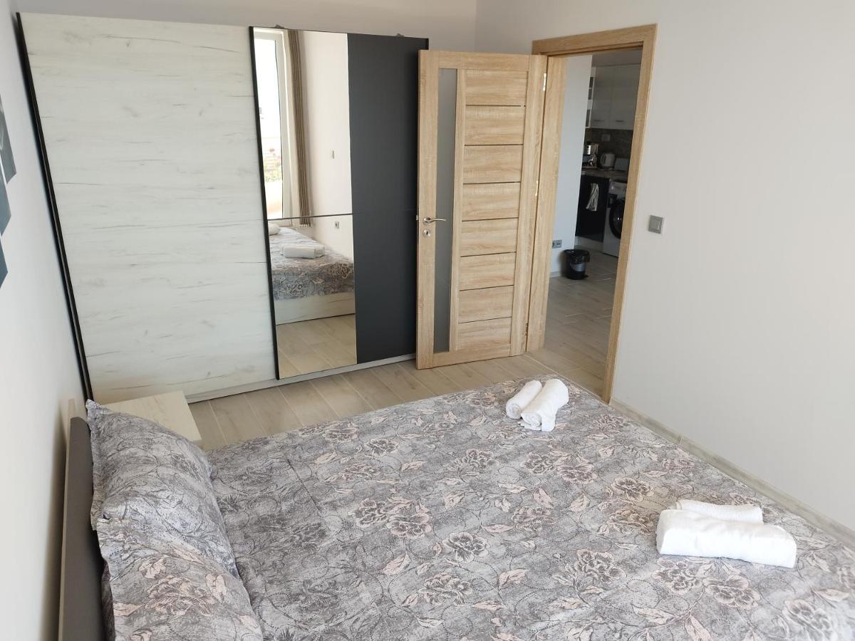 Green, Quiet And Beautiful 1 Apartment Kavarna Bagian luar foto