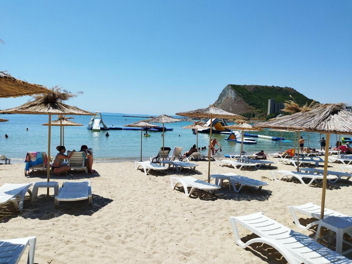 Green, Quiet And Beautiful 1 Apartment Kavarna Bagian luar foto